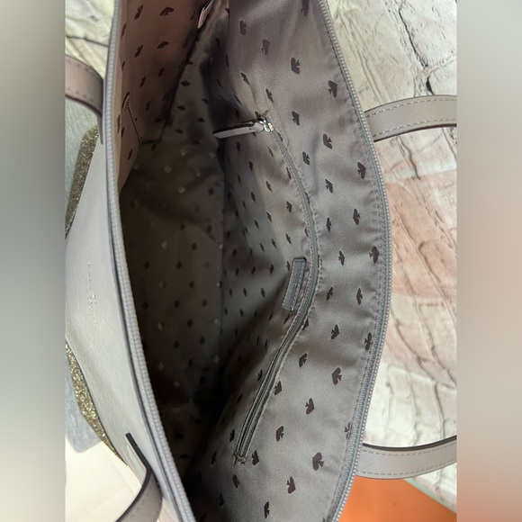 Kate Spade New York | Cityscape Greta Court Penny Tote - Picture 3 of 11